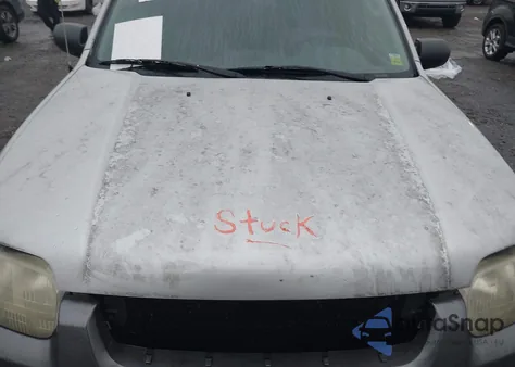 2003 Ford Escape Xlt from USA, damaged, VIN 1FMCU93143KC17081